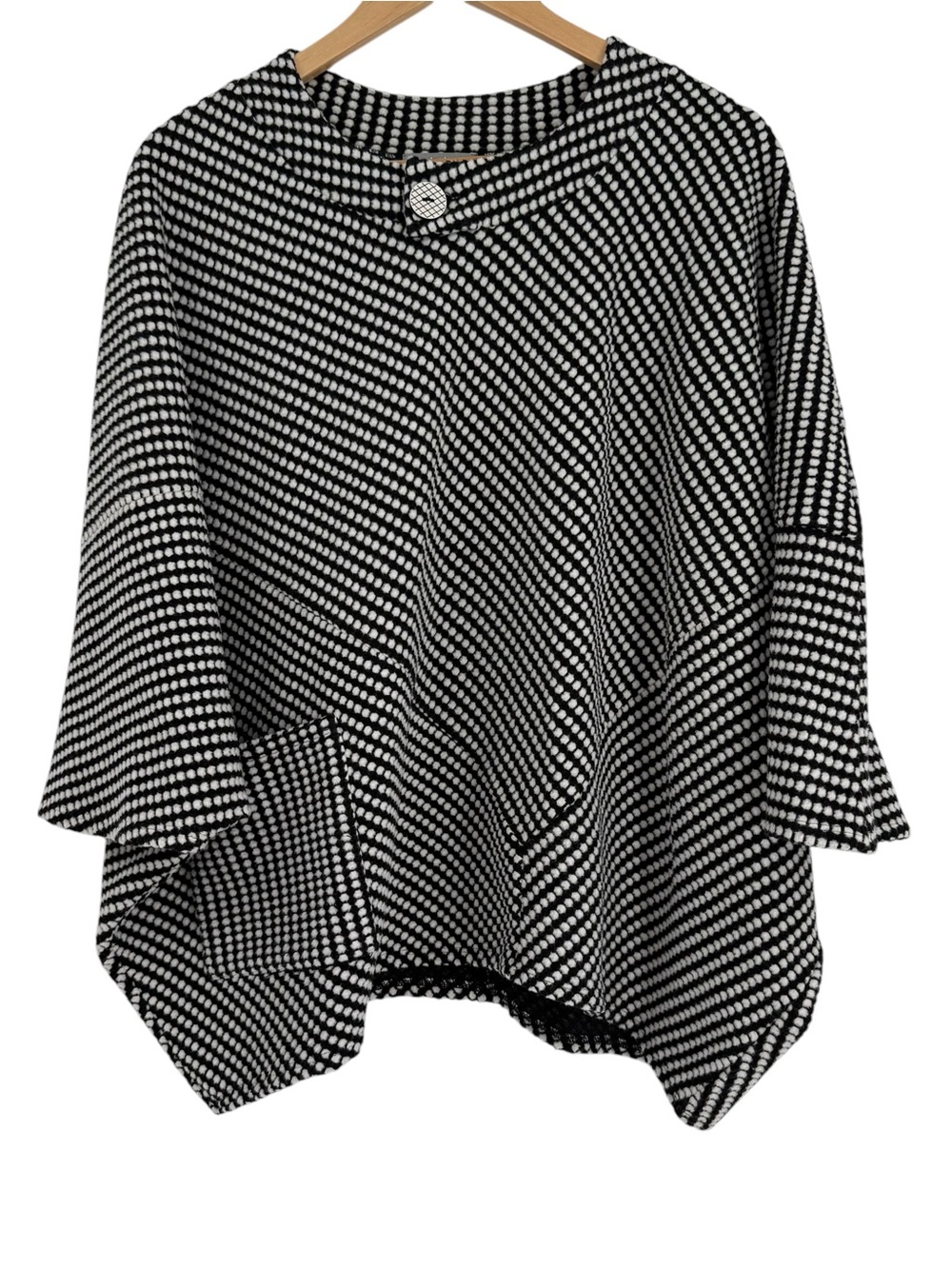 Habitat Women Poncho Sweater size S Textured Pullover Boxy polka Dot Black white